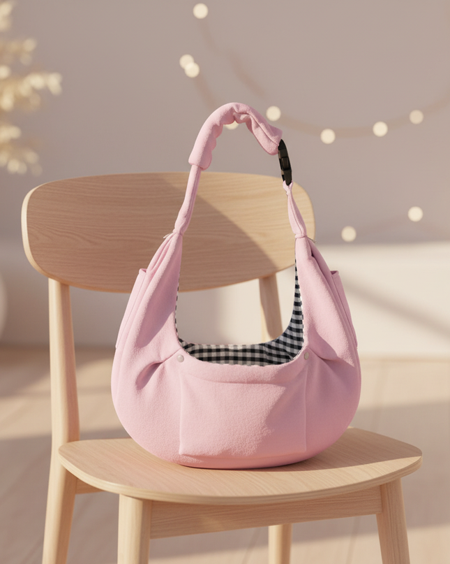 hunde-tragetasche-crossbody-rosa-kleine-hunde - lifestyle